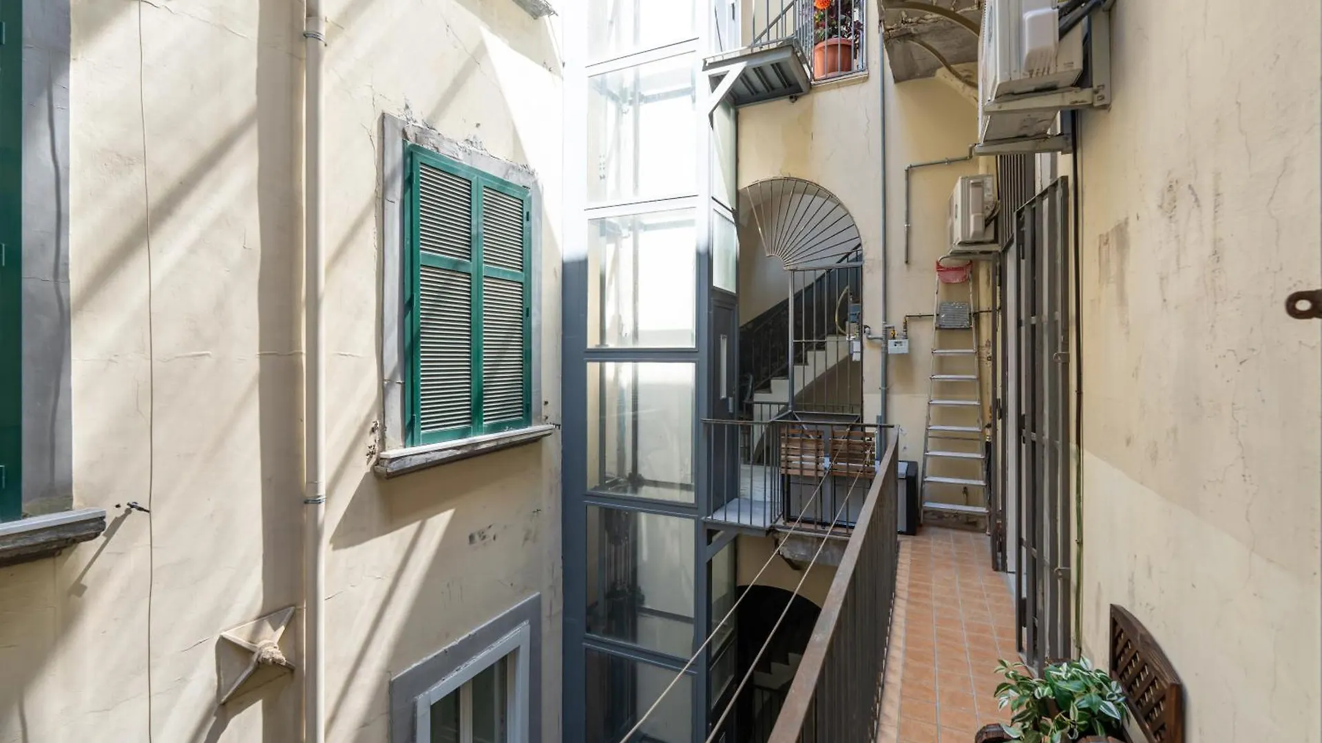 Calaba Centro Apartment Naples 0*,  Italy